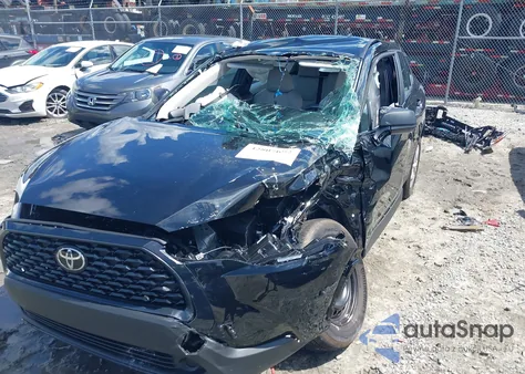 2025 Toyota Corolla Cross L z USA, uszkodzony, nr VIN 7MUAAAAG8SV146039